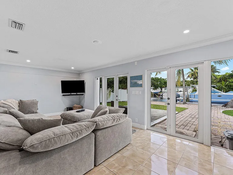 4481 SW 37th Ave — Photo 19
