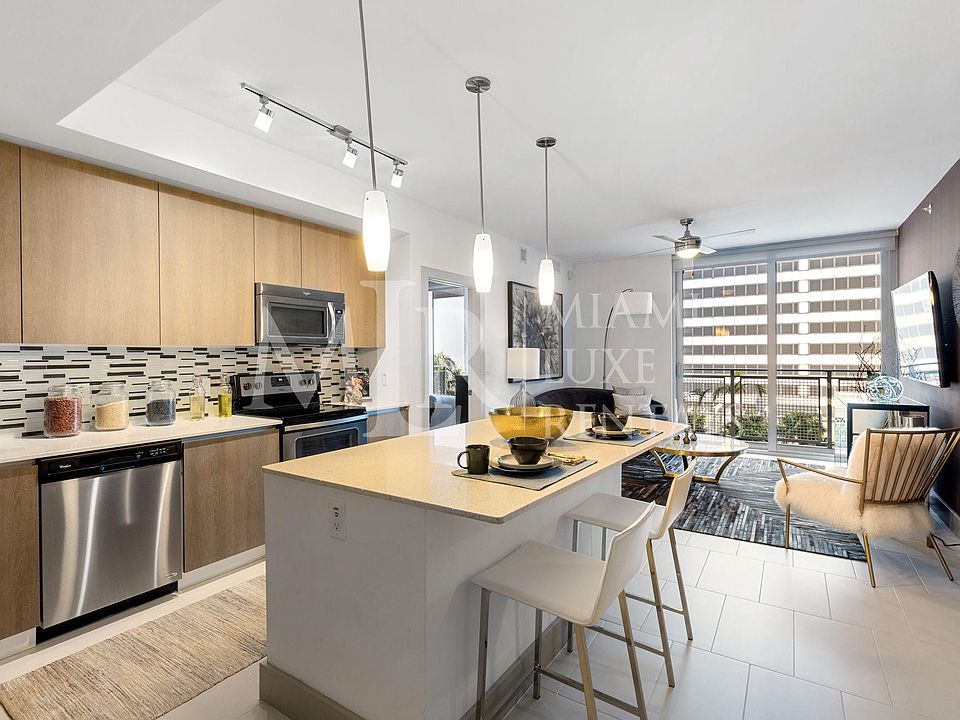 1st image of 401 SE 2nd Ave #304