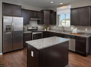 7877 W 205th St W, Lakeville, MN 55044