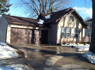402 S Washington St, Calmar, IA 52132