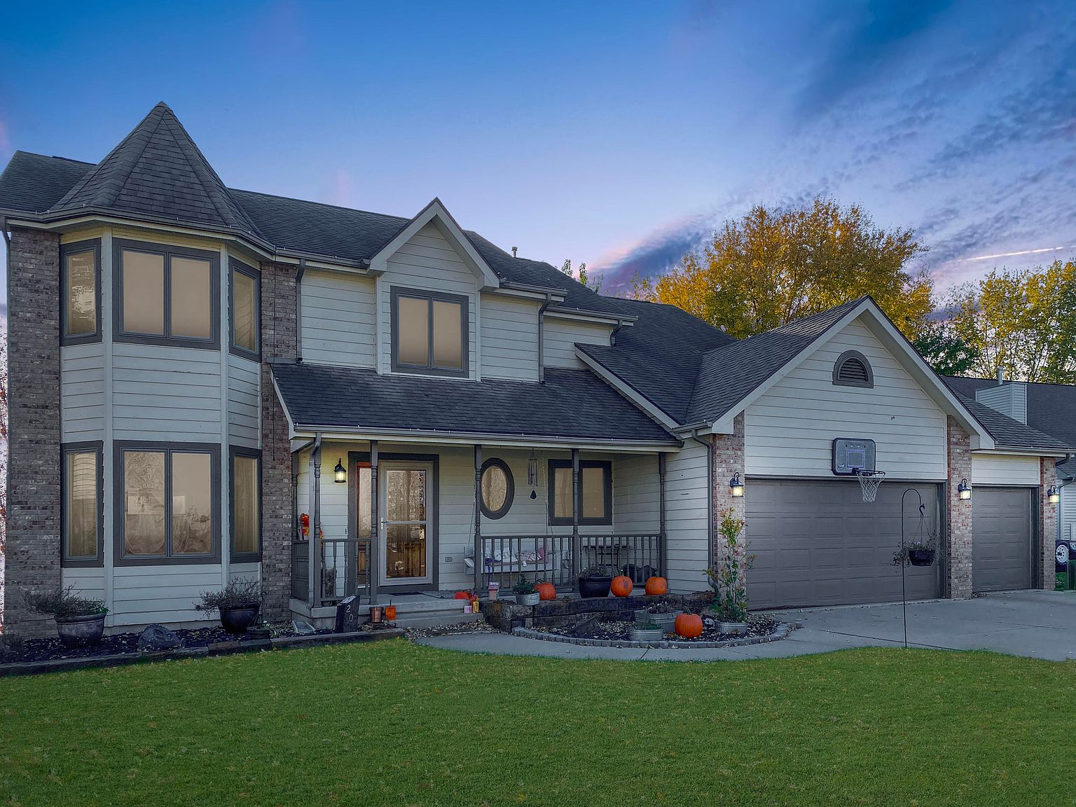206 N Lawrence Ave, Tomah, WI 54660 Zillow