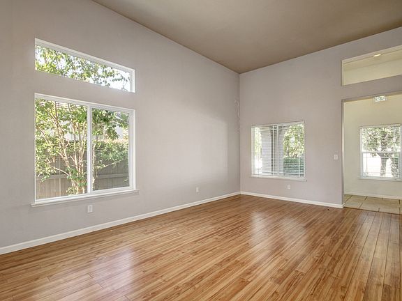 4th image of 5369 Buckwood Way