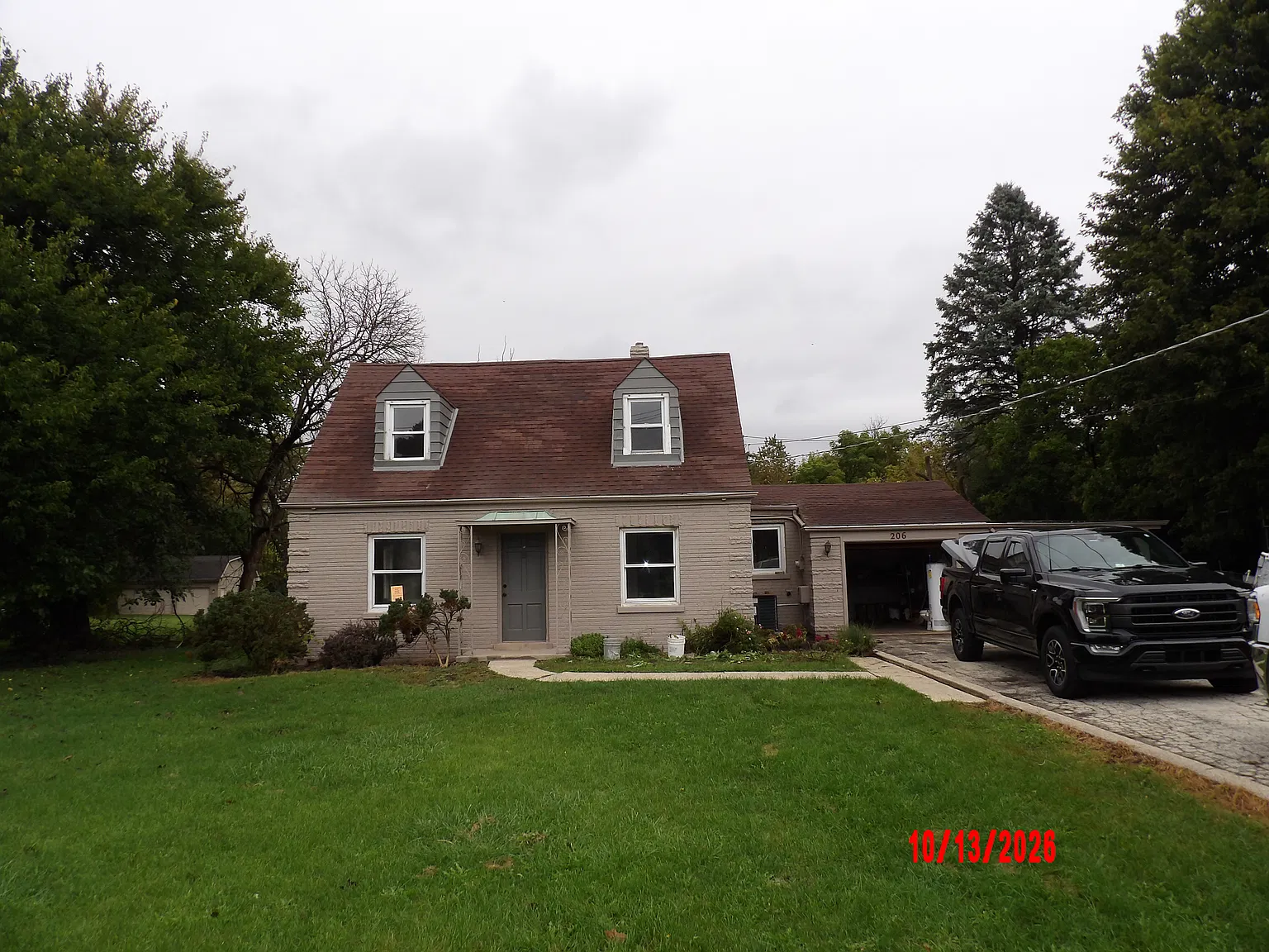 4 bed, 2249 sqft, $2,700 — Photo 1