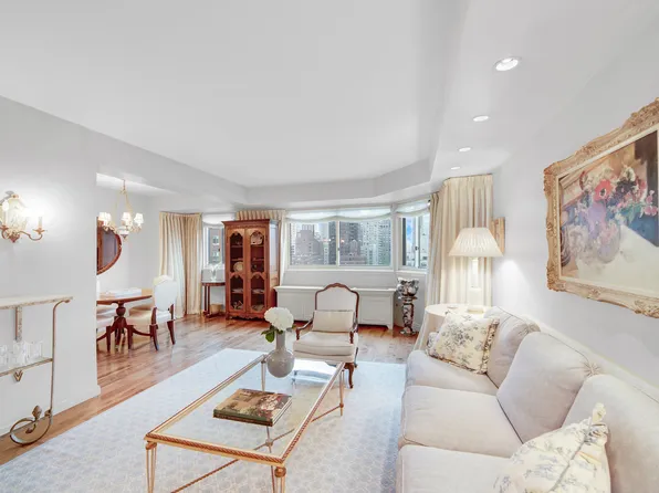 401 East 65th Street image 1 of 12