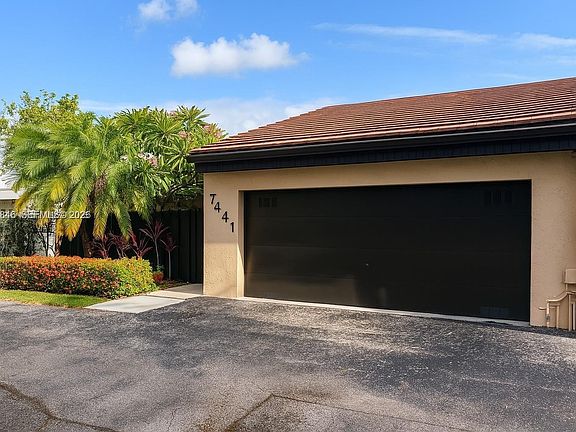 3rd image of 7441 Bay Hill Dr