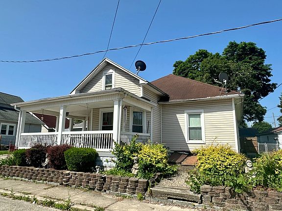 3rd image of 364 Ellerman St