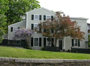 1 Summer St, Marblehead, MA 01945