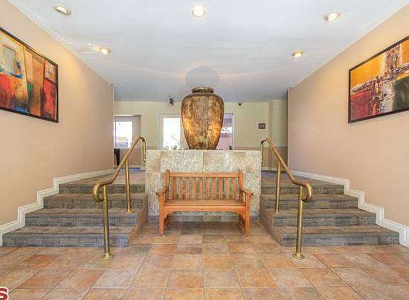 2nd image of 1121 N Olive Dr APT 314