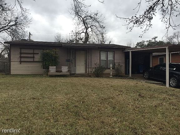 2nd image of 386 Shelburn Dr