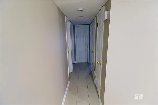 100 Peter Ln — Photo 11