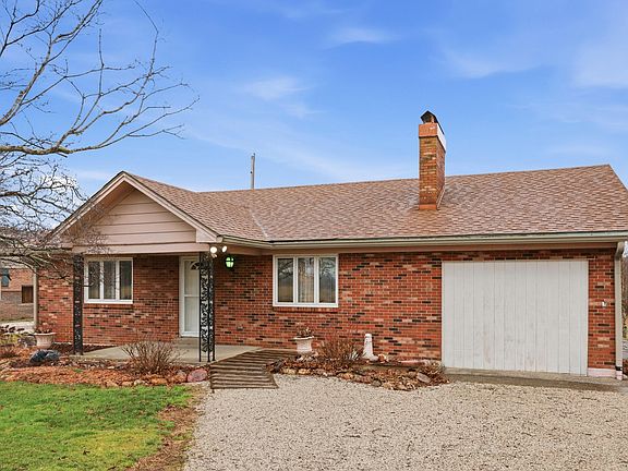 3rd image of 460 Elliston Rd