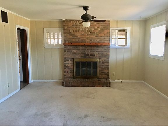 2nd image of 3600 12th St E