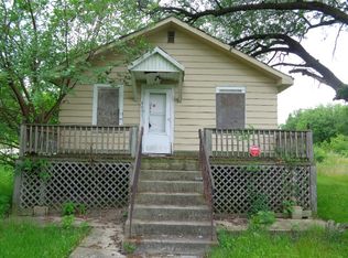 889 E 36th Pl, Gary, IN 46409