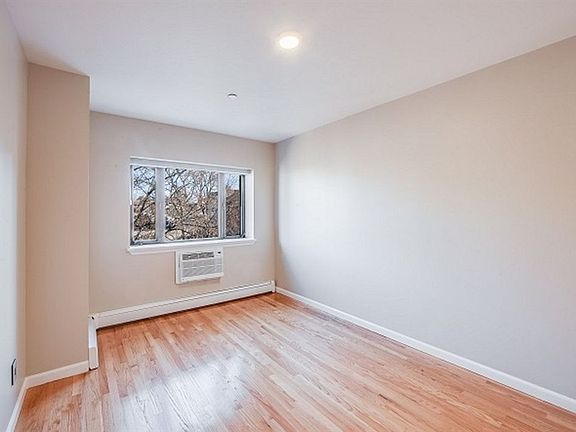 3rd image of 529 W 147th St APT 5B