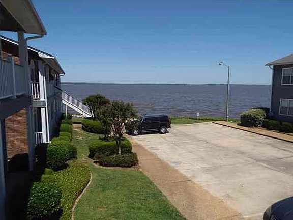 2nd image of 36 Lake Barnett Dr #36