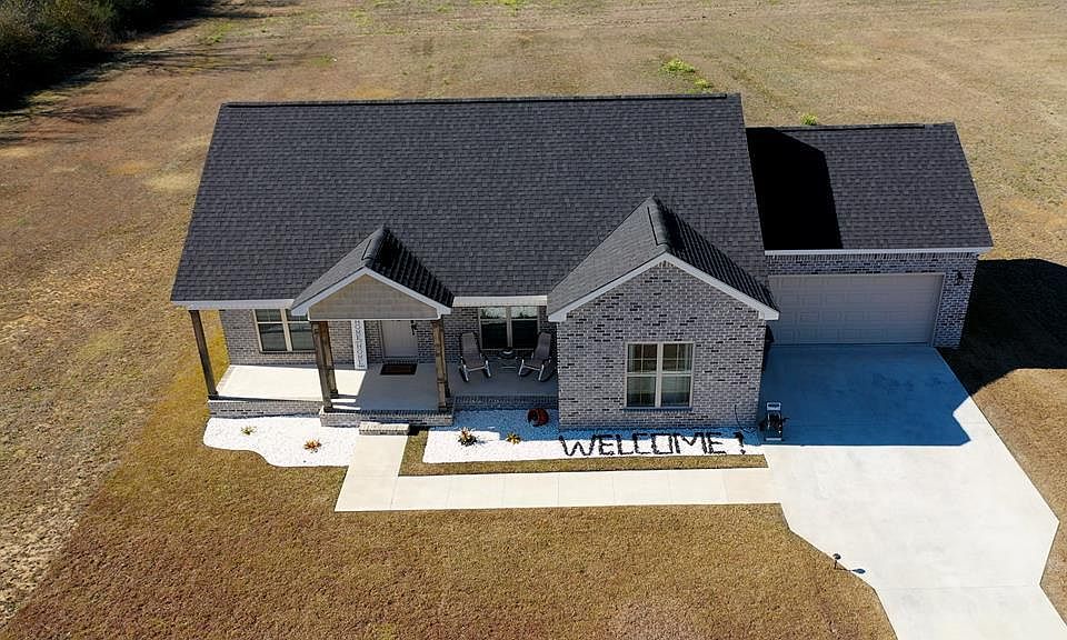 1237 N Broadway St, Ashford, AL 36312 Zillow