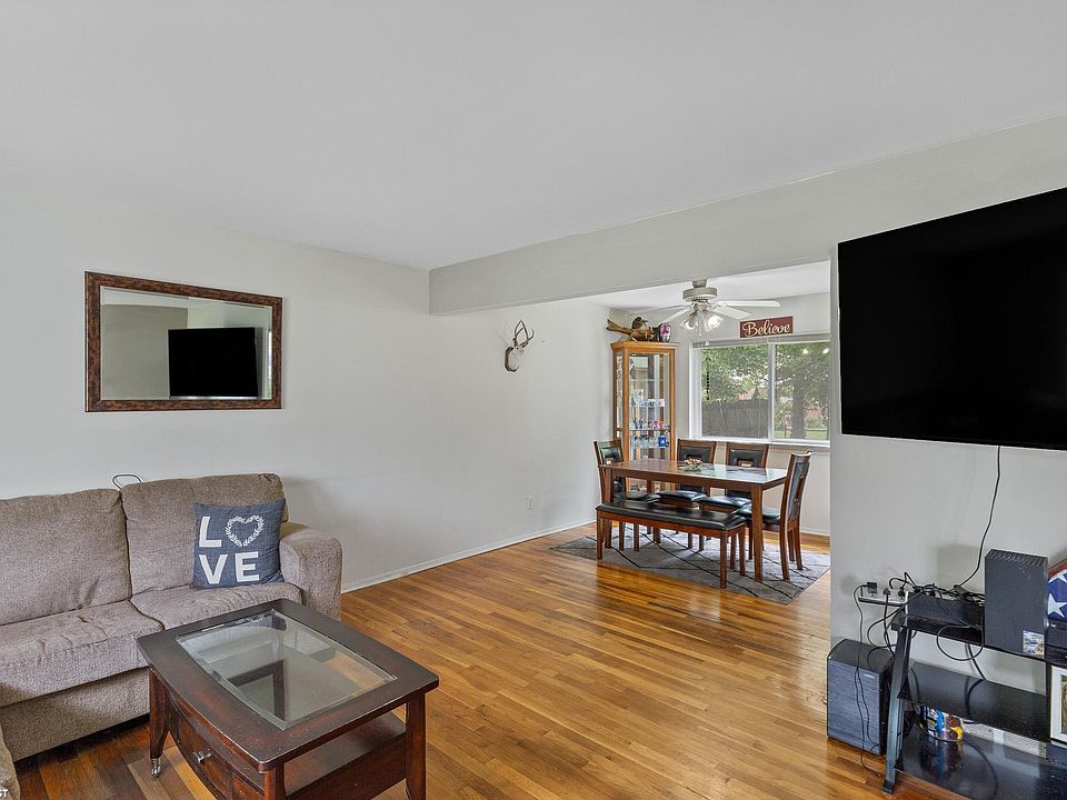 8847 Riverland Dr, Sterling Heights, MI 48314 | Zillow