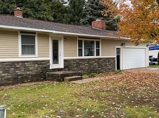 2116 Hickorywood Dr, Gaylord, MI 49735