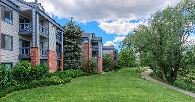 2727 Folsom St #1-227 — Photo 37