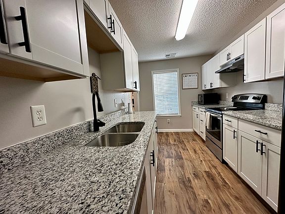 2nd image of 112 Saint Kitts Ct