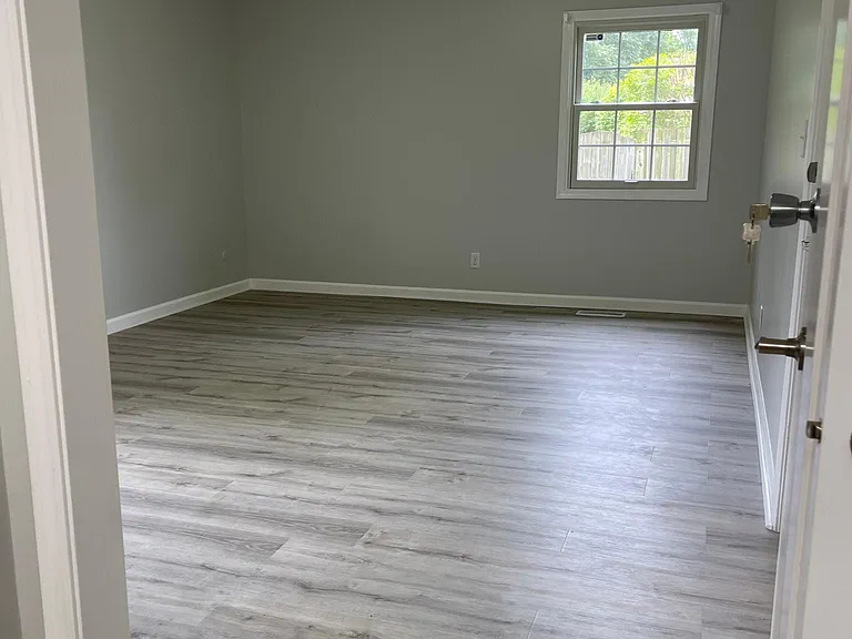 4719 Brookshire Pkwy — Photo 36
