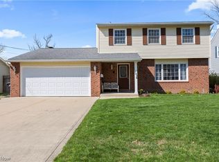 142 Brookvalley Dr, Elyria, OH