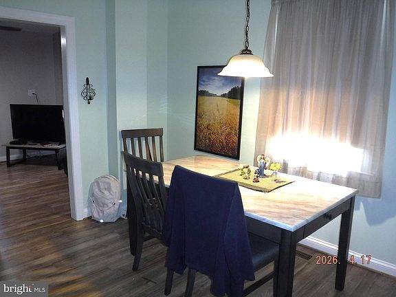 2nd image of 16 Crafton Rd