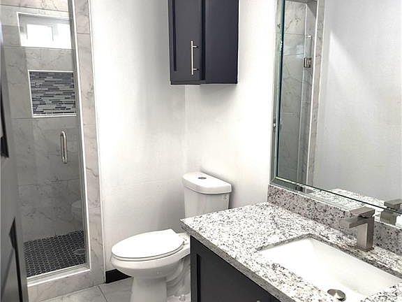 5th image of 1012 N Woodson Ave #4