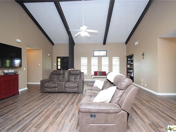 4th image of 123 Spyglass Hill St