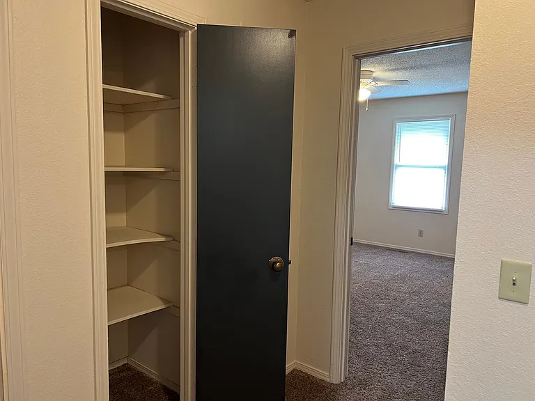 3361A S Clifton Ave — Photo 9
