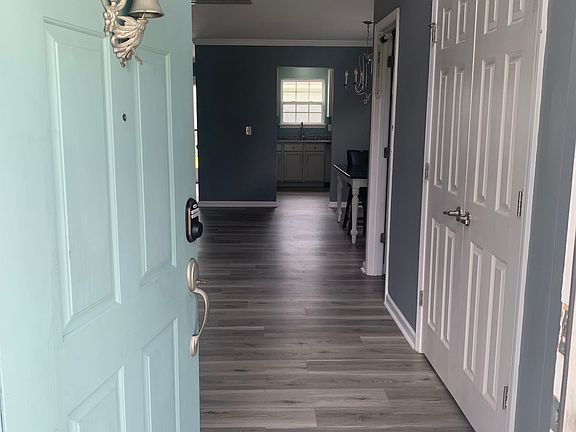 3rd image of 8231 Ronda Dr
