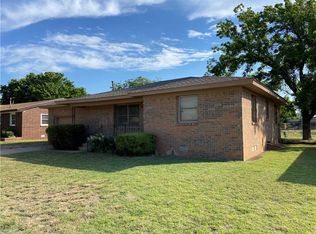 1301 Karen Dr, Altus, OK 73521