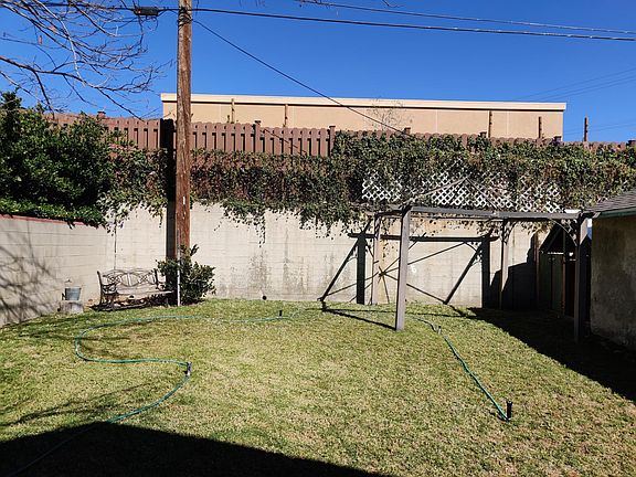 4th image of 3223 Maryann St