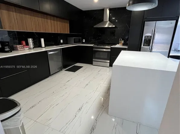 39 SE 7th St #0, Dania, FL 33004