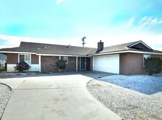 641 E Stetson Ave, Hemet, CA 92543