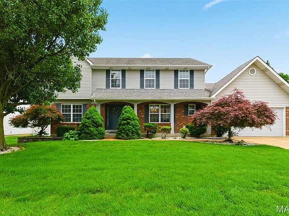 2nd image of 406 Winter Wind Dr