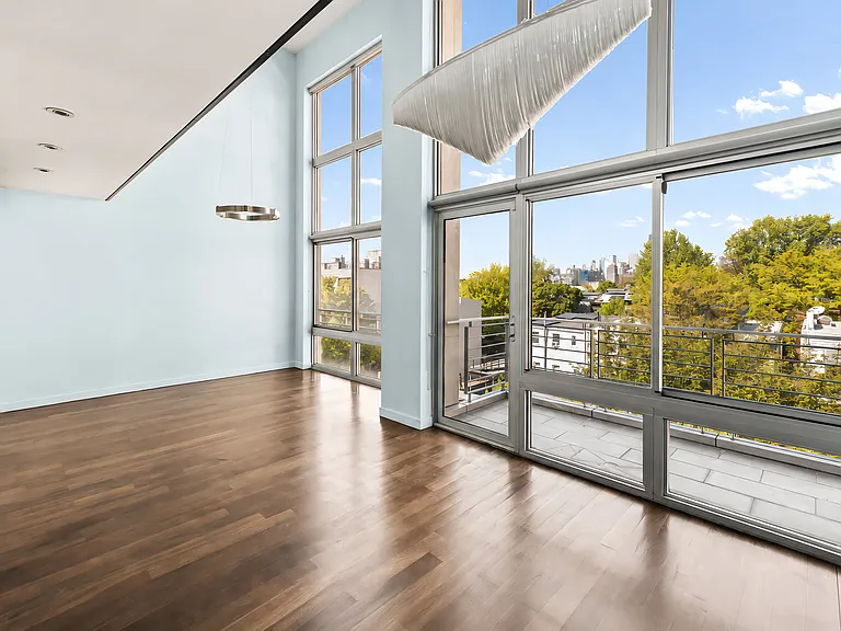 185 13th St #4B — Photo 3