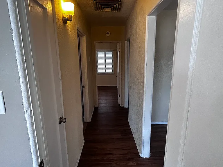 1839 Palomas Dr NE — Photo 16