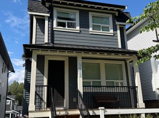 25069 112th Ave, Maple Ridge, BC V2W1H6
