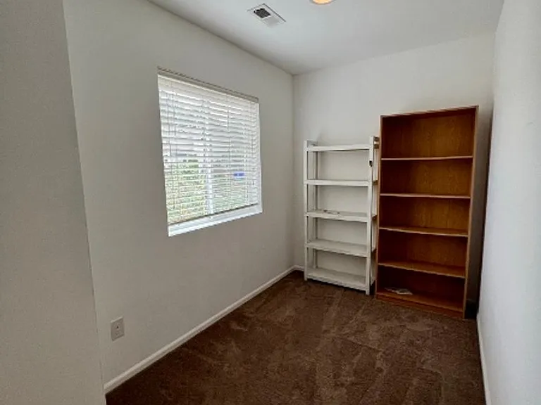 2403 Ridge Gate Ln SW — Photo 14
