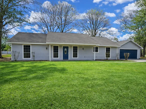 114 Bailly Ln, Livingston, TX 77351