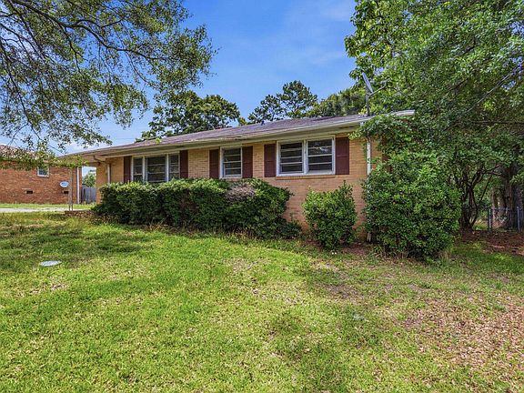 3rd image of 123 Tucker Rd
