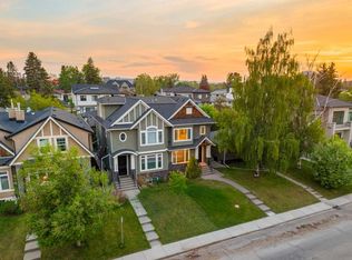 2427 E 22a St NW, Calgary, AB T2M 3X8