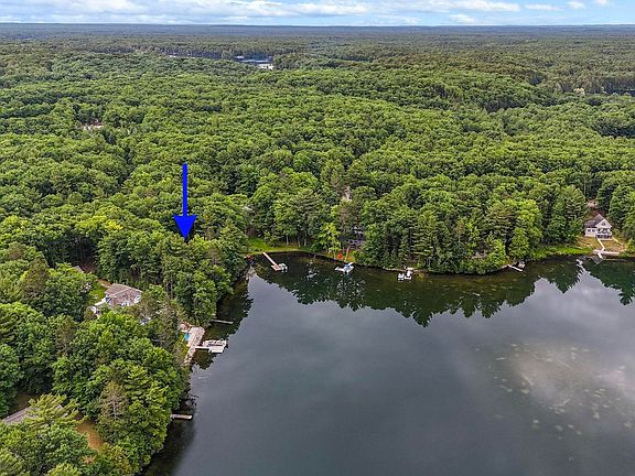 2nd image of 21 High Lake Rd