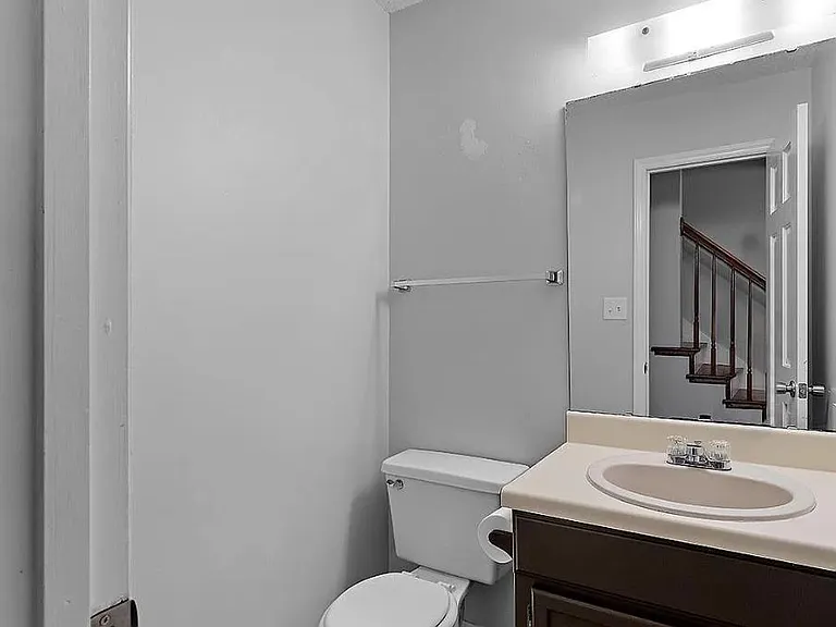 524 Brent Rd — Photo 9