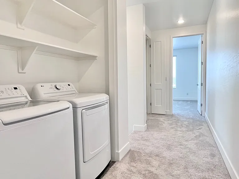1247 E Colter St #11 — Photo 24