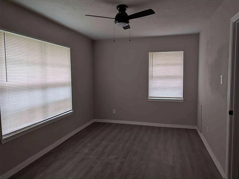 10922 Lockgate Ln — Photo 11