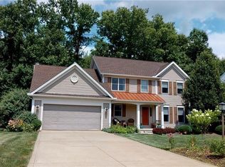 26946 Falls Pointe Dr E, Olmsted Falls, OH