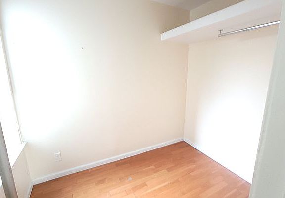 4th image of 10 Delancey St APT 3