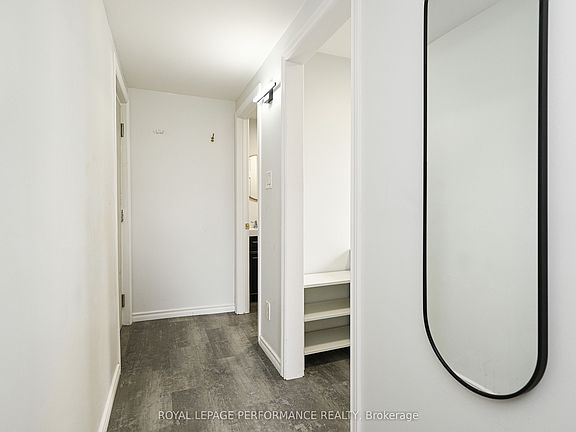 5th image of 123 Pamilla St W #2